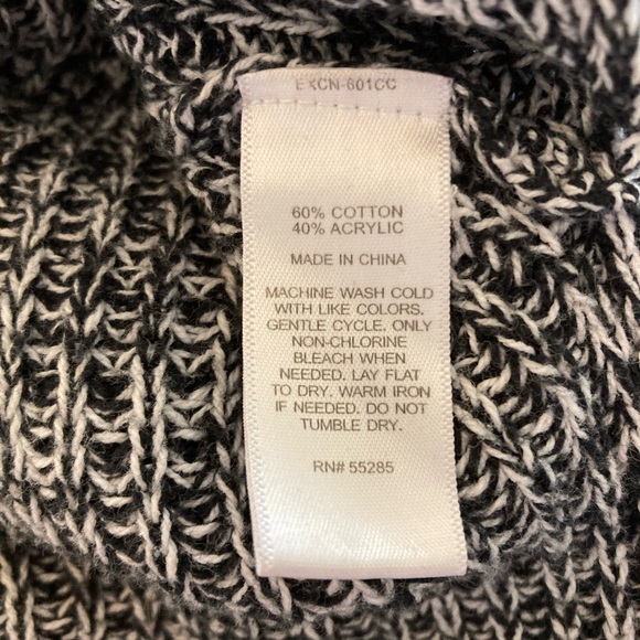 Express Tunic Sweater Womens Small Black White Marbled Cable Knit Oversized - Picture 7 of 7